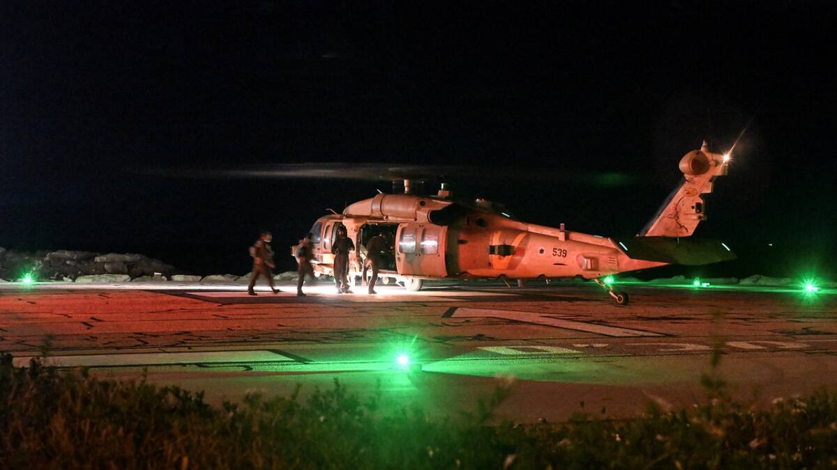 Helicóptero con víctimas del ataque de Hezbollah con drones en Haifa. Foto: Reuters.