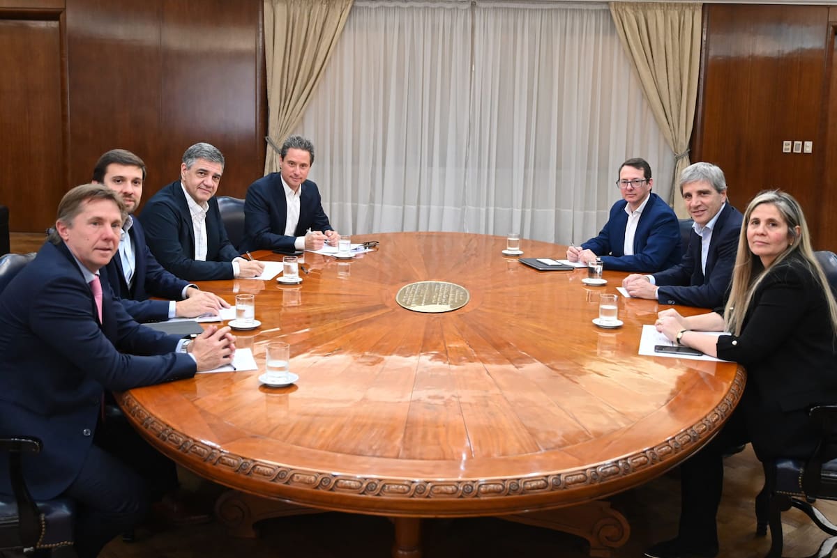 Reunión de Jorge Macri con Luis Caputo