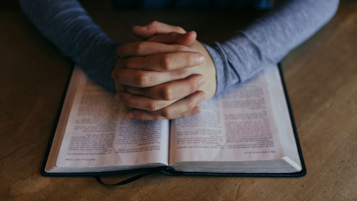 Religión, rezar, Jesucristo. Foto: Unsplash