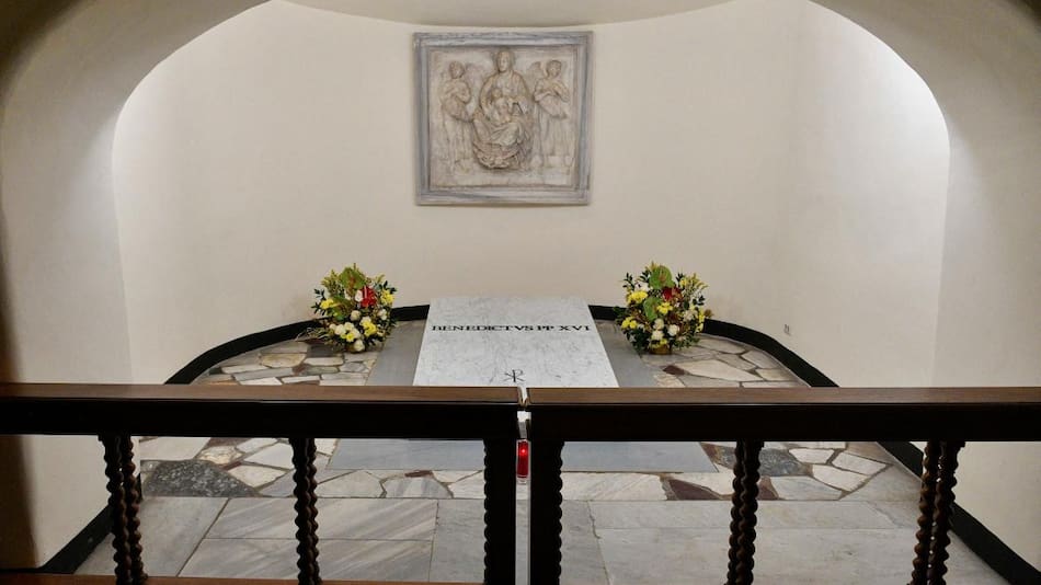 Tumba papa Benedicto Foto Reuters