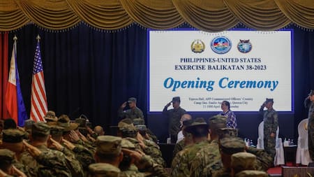 Ceremonia de apertura entre ejércitos de Filipinas y Estados Unidos.Foto: EFE.