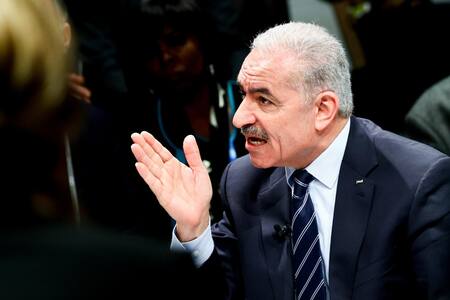 Mohamed Shtayeh, primer ministro de la Autoridad Nacional Palestina. Foto: EFE.