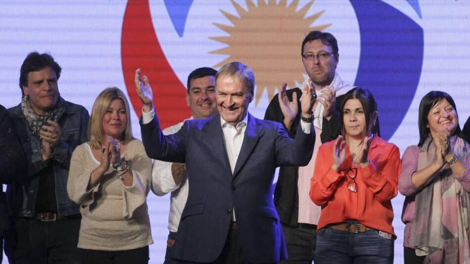 Elecciones en Córdoba - Triunfo de Schiaretti Agencia NA