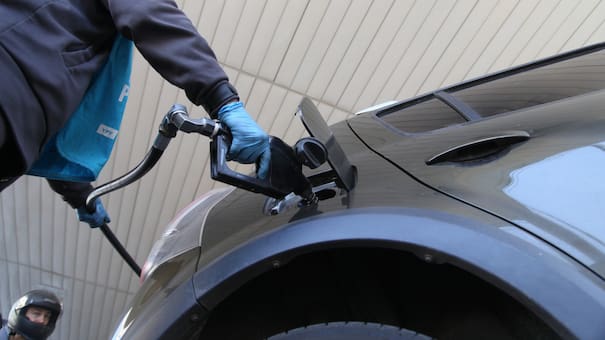 Combustibles y naftas: cuáles son las promociones con descuentos de hasta 30% en diciembre de 2024