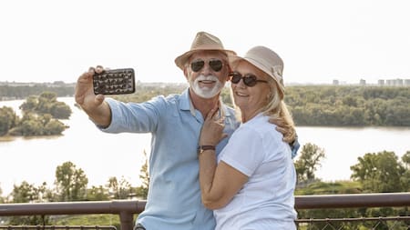 Viajes gratis para jubilados. Foto: Freepik