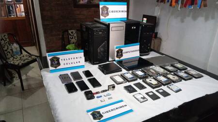 El contenido secuestrado de la madre que vendía contenido sexual de su hija de 8 años. Foto: Gentileza Diario La Ciudad.