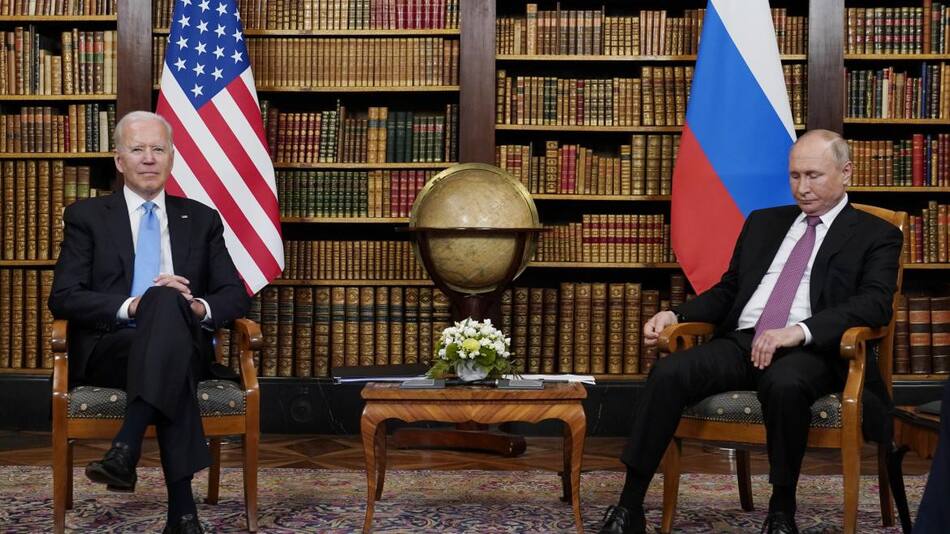 Joe Biden y Putin. Foto: REUTERS