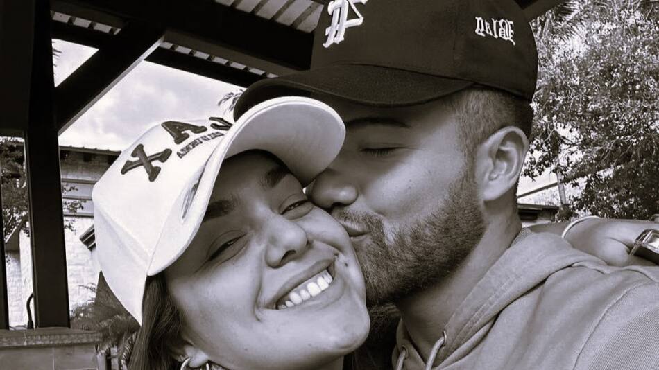 Ángela Leiva y Marcelo "Chelo" Weingdat. Foto: Instagram.