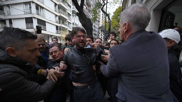 Detuvieron a Juan Grabois tras ocupar el Instituto Juan Domingo Perón