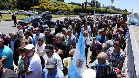 Marcha en Mar del Plata por el ARA San Juan (Reuters)