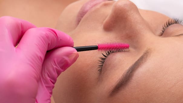 Para una mirada saludable: consejos útiles para cuidar y fortalecer tus pestañas