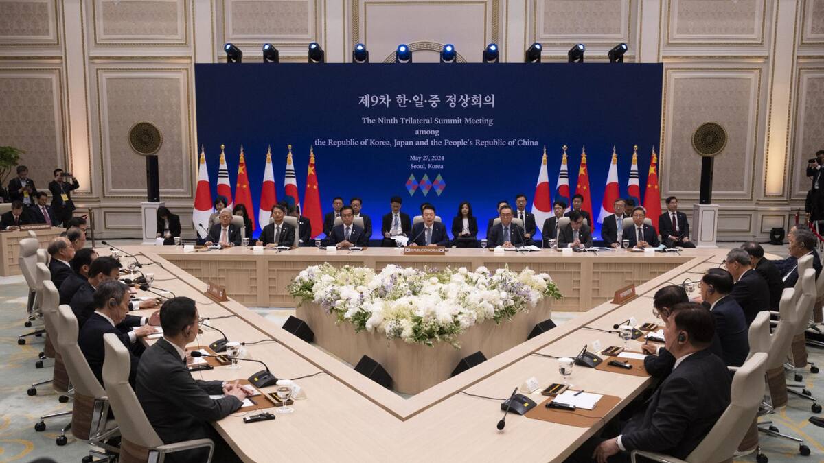 Reunión trilateral entre Japón, Corea del Sur y China. Foto: EFE
