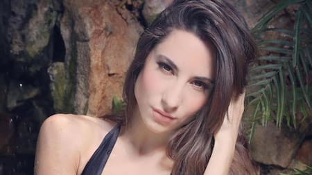 Magui Bravi en bikini y una consulta a sus seguidores: “¿Qué color te gusta más?”