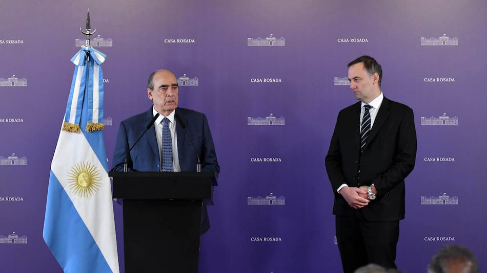 Guillermo Francos y Manuel Adorni.