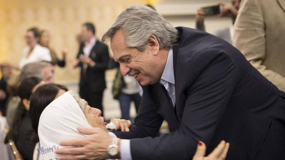 Alberto Fernández y Hebe de Bonafini. Foto: NA.
