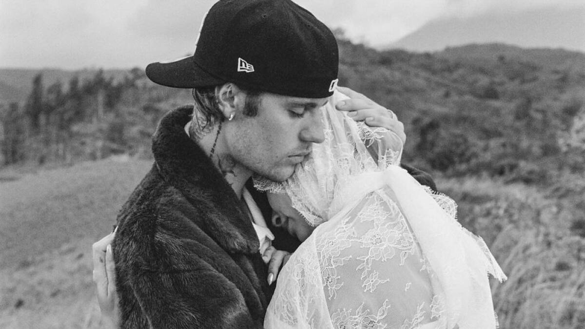 Las fotos del anuncio de Justin Bieber y Hailey Baldwin. Foto: Instagram @justinbieber