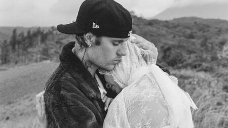 Las fotos del anuncio de Justin Bieber y Hailey Baldwin. Foto: Instagram @justinbieber