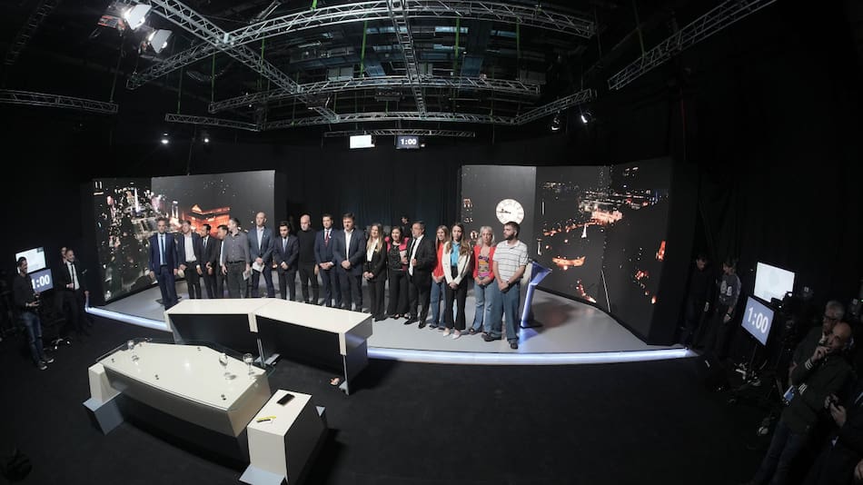 Los candidatos que encabezan las listas de legisladores porteños para las elecciones del 18 de mayo. FOTO: CLAUDIO FANCHI/NA.