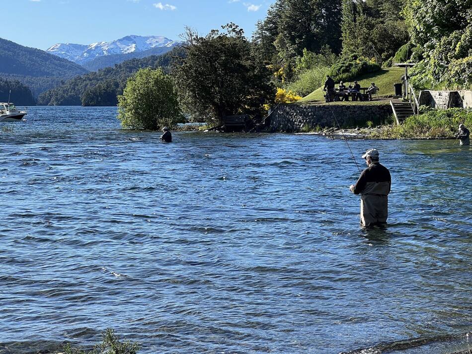 El "Caribe" Patagónico: el Río Correntoso y un hotel centenario. Foto: Pato Daniele
