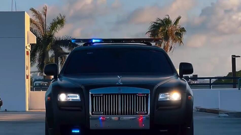 Nuevo vehículo de la policía de Miami. Foto: captura video Instagram/miamibeachpd