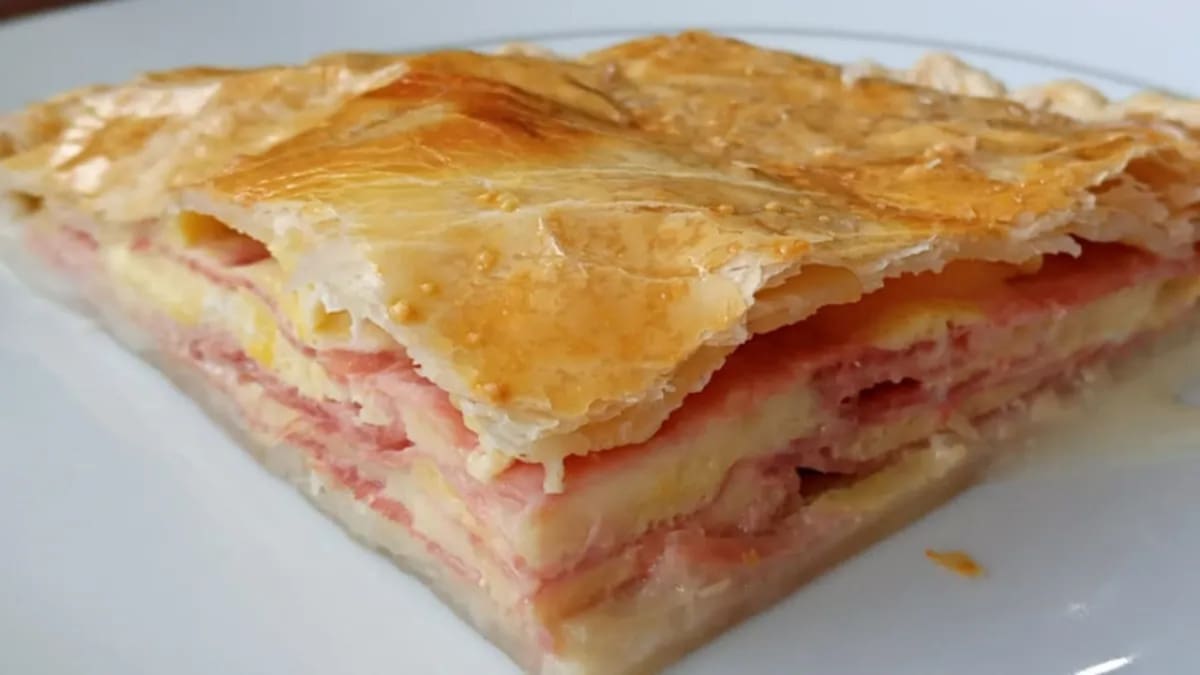 Nunca falla: receta de una tarta de jamón y queso en 10 minutos y sin horno