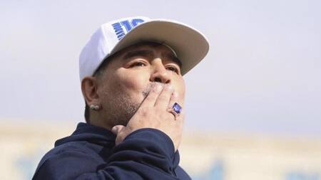 Diego Maradona en Gimnasia, AGENCIA NA