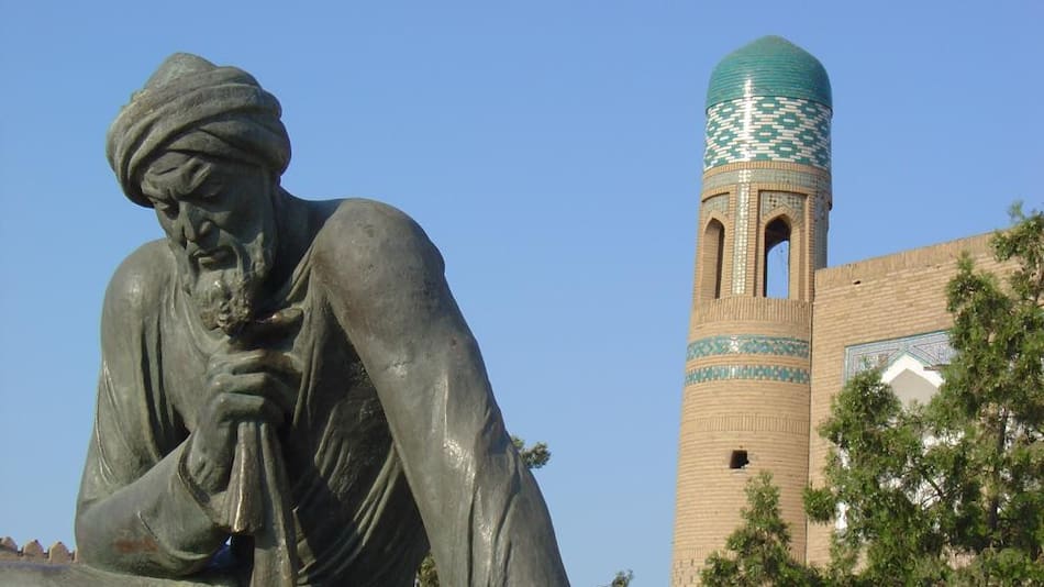 Al-Khwarizmi, un matemático, astrónomo y geógrafo persa musulmán, que vivió aproximadamente entre 780 y 850