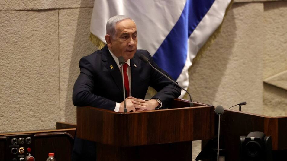 Benjamín Netanyahu ante el Comité de Asuntos Exteriores y Defensa de la Knéset (Parlamento israelí). Foto: Reuters.