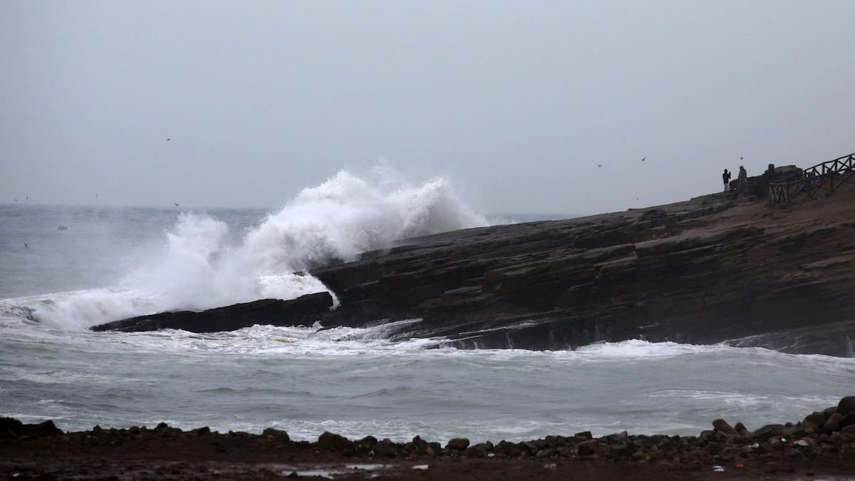 La Fiscalía peruana inició una investigación contra Petroperú por presunto delito de contaminación ambiental. Foto: EFE.
