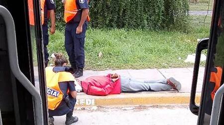 Detienen a sujeto armado en línea 620 de colectivos - Virrey del Pino