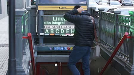 Un nuevo servicio para los usuarios del subte porteño. Foto: NA/Mariano Sánchez.