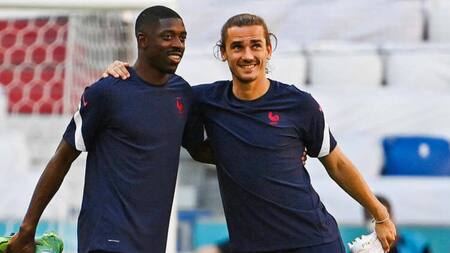 Ousmane Dembélé y Antoine Griezmann.