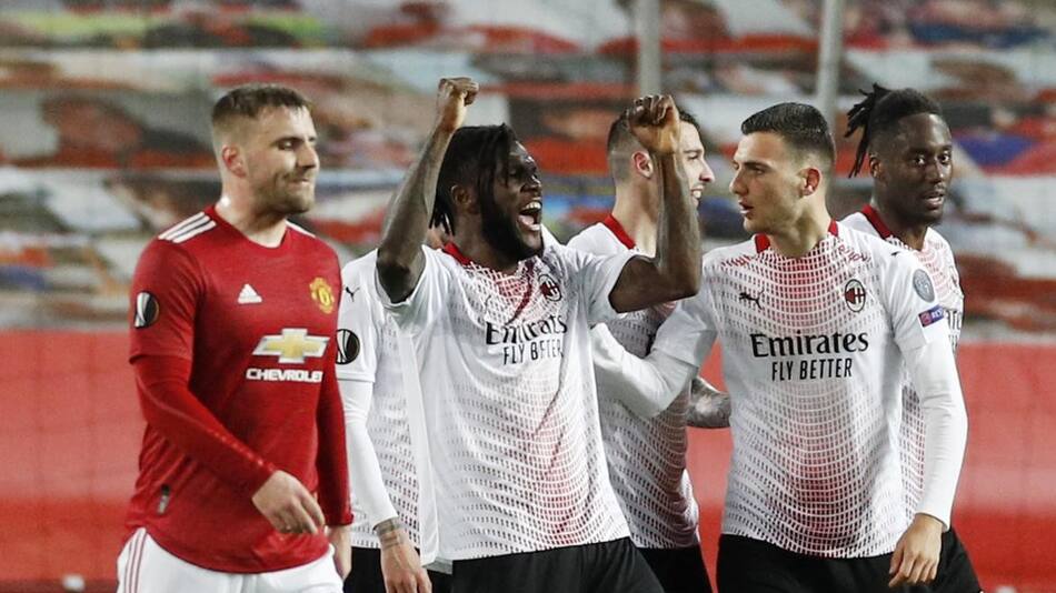 Festejo del Milan ante el Manchester United por Europa League, REUTERS