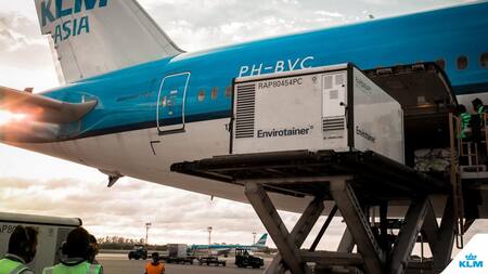 Llegada de vacunas Covishield Argentina, KLM