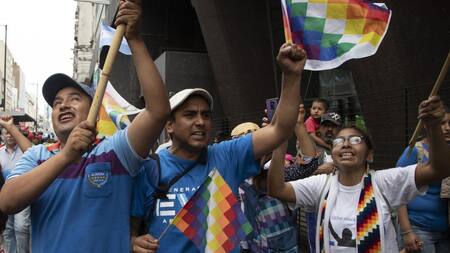 Marchas a favor de Evo Morales, centro porteño, NA