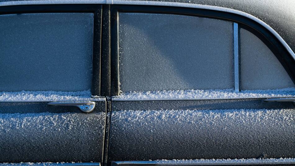 Escarcha en el auto. Foto: Unsplash