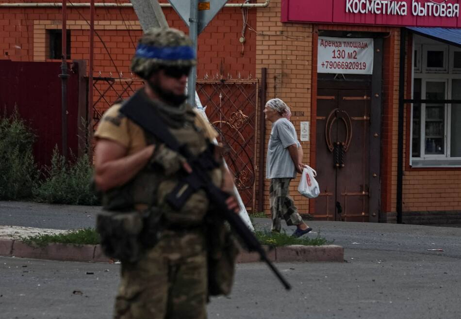 Presencia del ejército ruso en Kursk. Foto: REUTERS/Yan Dobronosov.