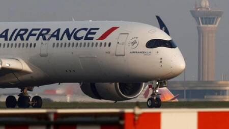 Aerolíneas, REUTERS