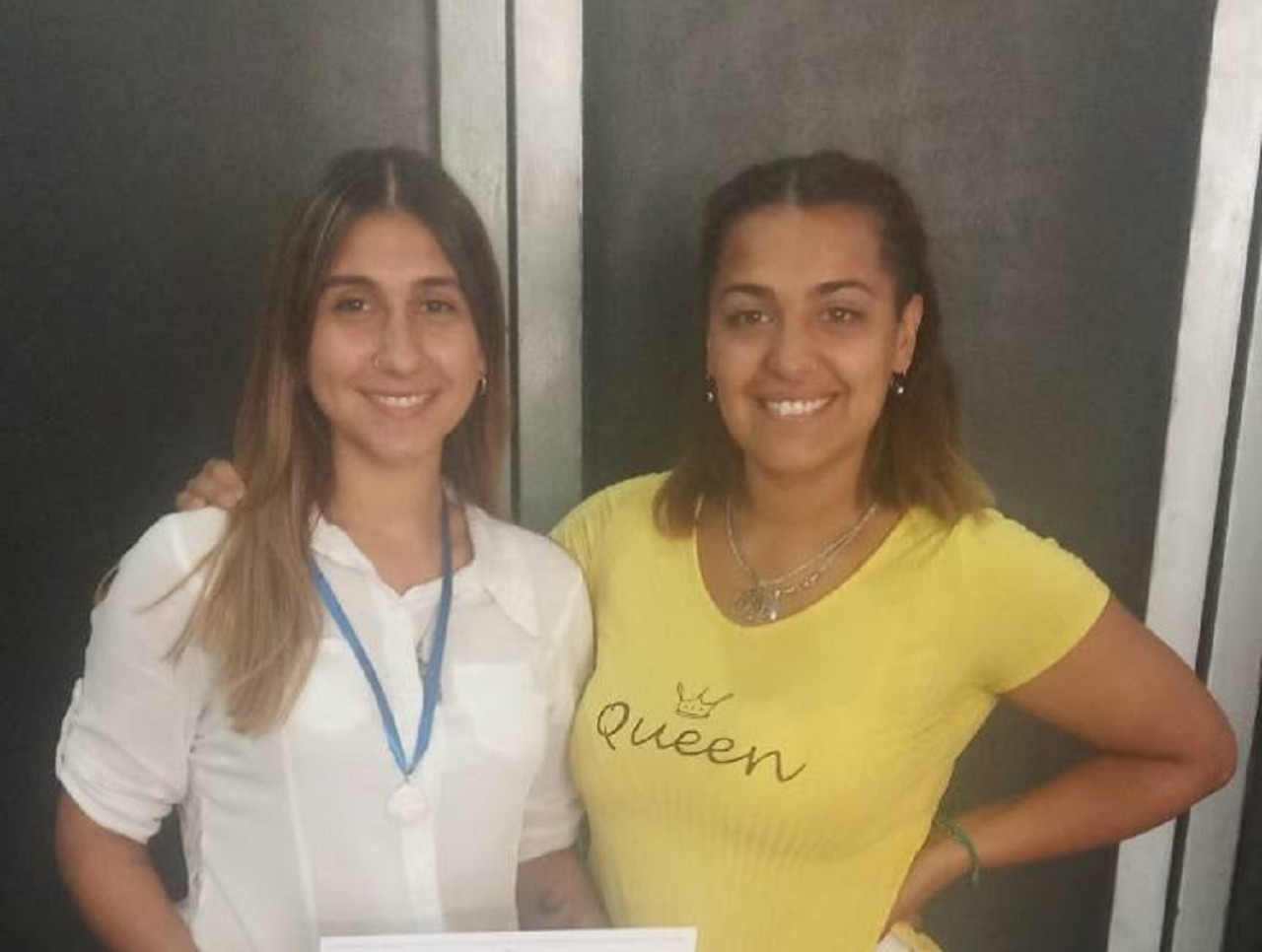 Carla Del Souc fue atacada por su expareja con un cuchillo en la zona del cuello. Foto: Facebook / Carla Del Souc.