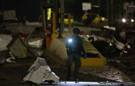 Ataque con explosivos deja cinco heridos y destruye peaje en frontera colombo-venezolana. EFE