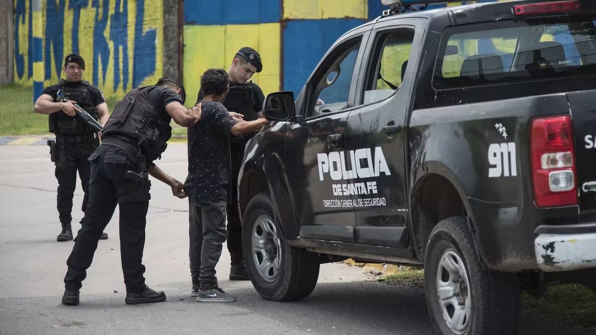 Tres niños eran usados para traficar drogas con la modalidad de “pasamanos” en Rosario.