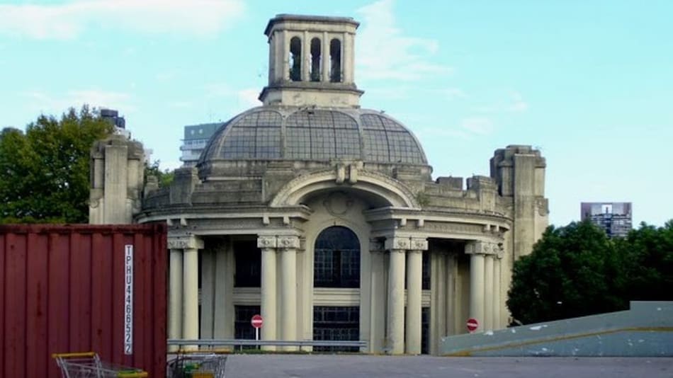 “Pabellón de Fiestas, Correos y Telégrafos”, como fue bautizado en su comienzo