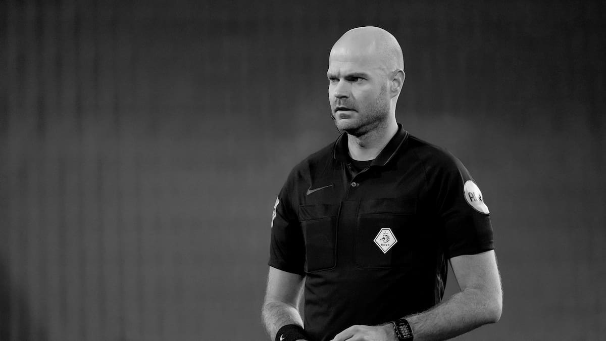 Murió Rob Dieperink, el árbitro que iba a dirigir el Mundial pero fue apartado tras una denuncia de abuso sexual