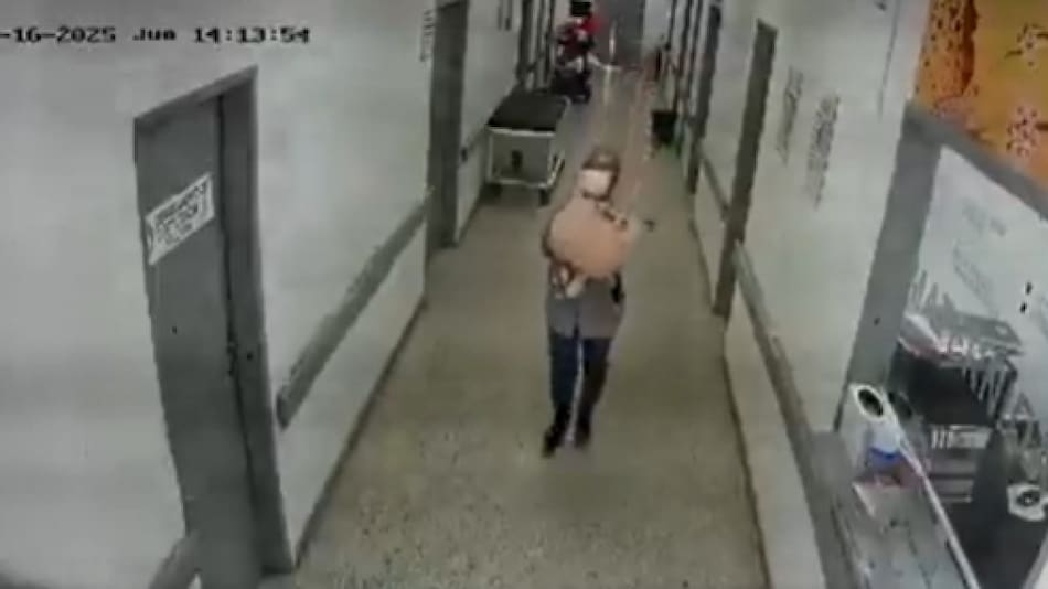 Robo de bebé en Paraguay. Fuente: Captura video