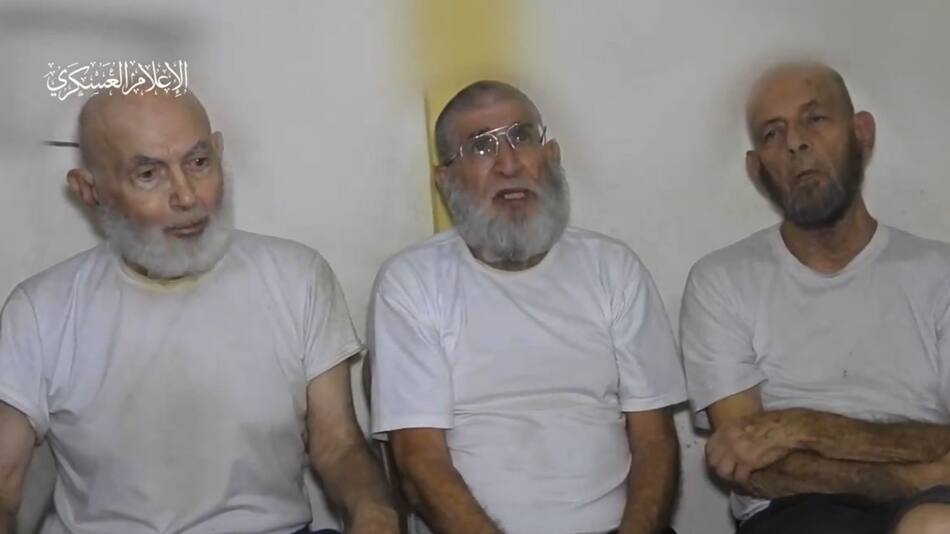 Los tres rehenes capturados por Hamás. Foto: captura de pantalla.