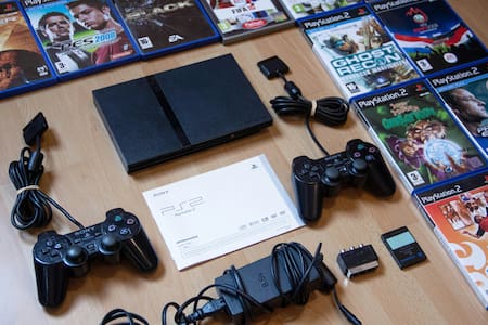 PlayStation 2, videojuegos. Foto: Freepik