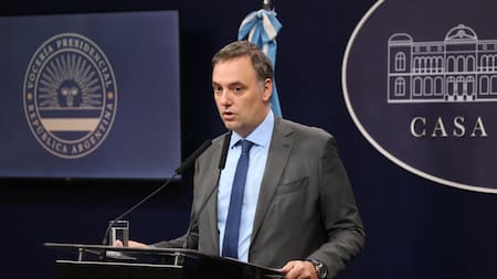 El Gobierno ordenó desclasificar documentación vinculada al accionar de las Fuerzas Armadas durante la Dictadura