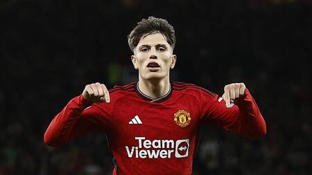 Festejo de Alejandro Garnacho para el Manchester United. Foto: REUTERS.