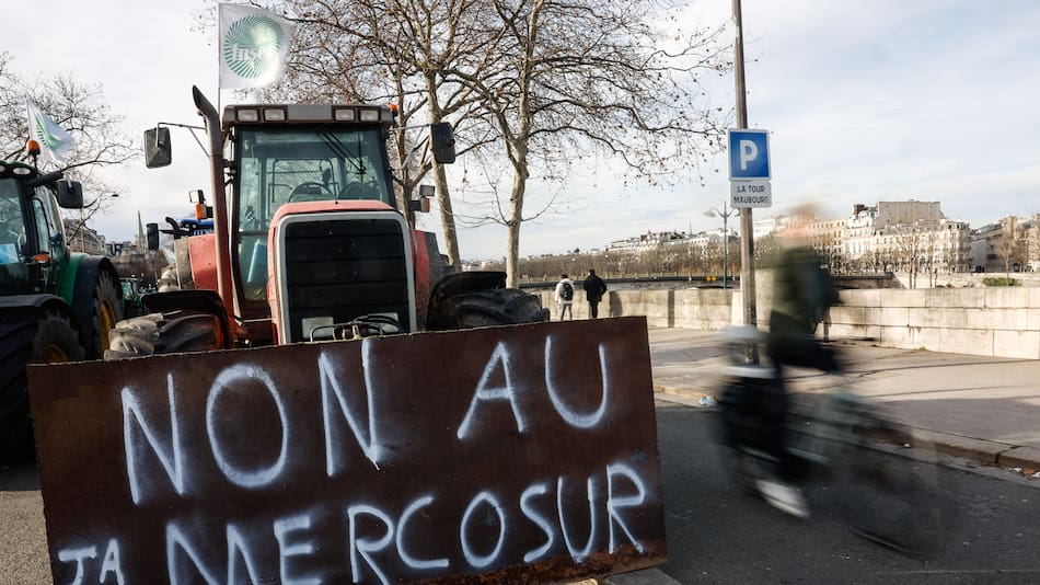 Protestas en Francia contra el acuerdo entre Mercosur y la Unión Europea.