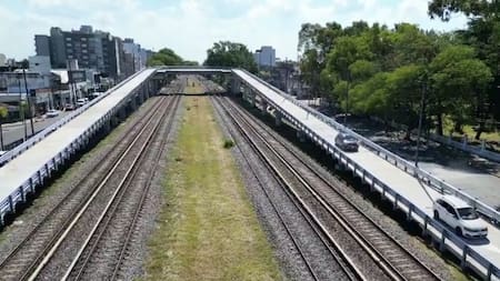 Inauguran un puente clave sobre el tren Sarmiento que reducirá demoras y riesgos viales